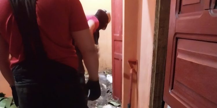 Veja: Idoso é encontrado ent3rrad0 na própria quitinete e homem vai pr3s0 em Manaus