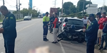 Militar a caminho à base naval de bicicleta m0rr3 atr0pelad0 e e$magad0 em Manaus