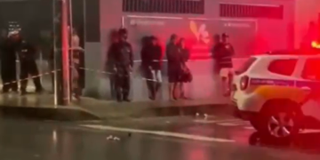 Vídeo: Jovem invade padaria e m@ta a ex-namorada, uma cliente e deixa menina de 14 anos f3rida