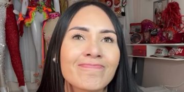 Rainha de A Grande Família pede respeito à escola após presidente ser preso por agressã0