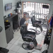 Vídeo: PM de folga reage a ass@lto e m@ta suspeito durante tentativa de r0ub0 a Porsche