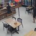 Vídeo mostra momento em que trio invade loja de conveniência no Tarumã e foge com dinheiro