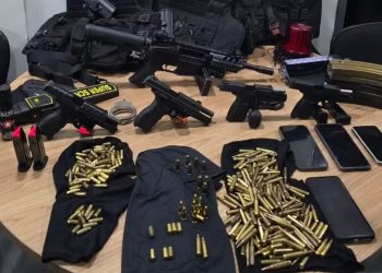 Policiais militares são presos suspeitos de tentar r0ubar carga de dr0gas e atirar contra COE no Amazonas