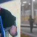 Vídeo: Polícia localiza e prende homem em terminal após rastrear celular roubado em Manaus