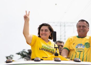 Professora Maria do Carmo presta homenagem a Bolsonaro no dia de seu aniversário: ‘acima de qualquer disputa política está o valor da vida’
