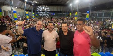 Pré-candidato ao governo, Omar Aziz recebe filiação do deputado Rozenha ao PSD em evento com Eduardo Braga em Manaus