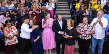 Roberto Cidade destaca importância da valorização das mulheres durante encerramento da Semana da Mulher, na Aleam