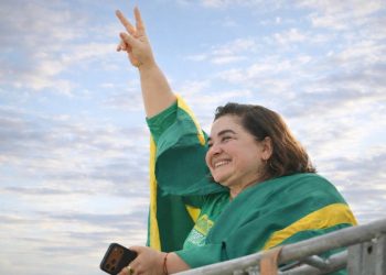 Professora Maria do Carmo já lidera em 1º lugar a eleição no Amazonas
