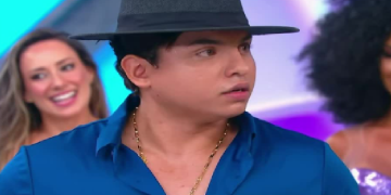 Manauara, cantor Filho do Piseiro faz sucesso no ‘Domingo Legal’ e promete DVD em Manaus