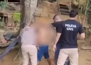 Até o talo de dr0ga, homem tenta m@tar a própria mãe e jovem em Manacapuru e vai pr3s0