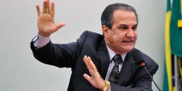Silas Malafaia pede dinheiro na igreja para comprar avião: ‘estou precisando de um novo’