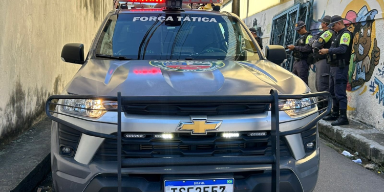 Policial vai fazer bico como motora de app e tem a arm@ r0ubada em Manaus