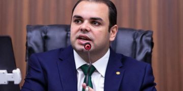 Lei de Roberto Cidade institui o Março Azul, mês de conscientização sobre o câncer colorretal no Amazonas