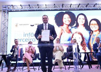 Presidente Roberto Cidade inicia processo de regulamentação da Escola do Legislativo, no Conselho de Educação, para ofertar cursos de pós-graduação