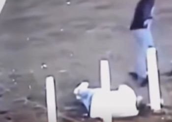 Jovem execut4 homem ligado à m0rt3 da mãe por dívida de R$ 5; vídeo