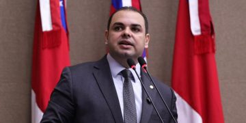 Roberto Cidade cobra planejamento urbano diante de crescimento de favelas em Manaus