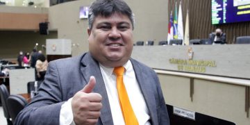 David Reis garante continuidade do concurso público da CMM