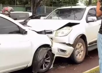 Vídeo: Motorista entra na contramão e provoca engavetamento com três veículos em Manaus