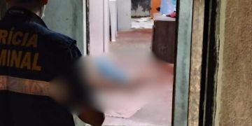 Homem é esf4queado após corrida de moto, entra ferid0 em casa e m0rre no Jorge Teixeira
