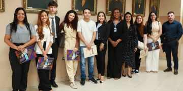 Câmara Municipal de Manaus recebe universitários em visita técnica educativa