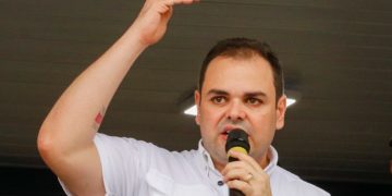 Governador Roberto Cidade critica tentativa de barrar asfaltamento da BR-319 e defende desenvolvimento com responsabilidade ambiental