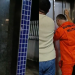 Vídeo: Garotos de 14 e 16 anos passam a madrugada pr3s0s em elevador com defeito em Manaus
