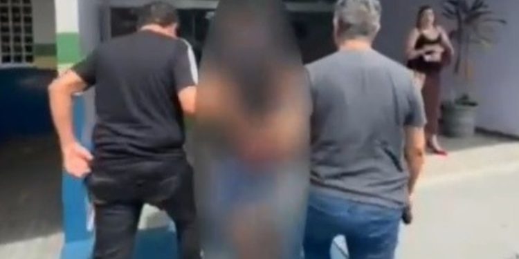 Bêbado invade casa da ex, passa a madrugada lá dentro e vai pres0 em Manaus