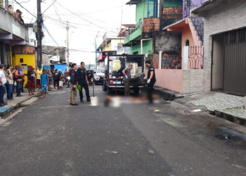 Homem invade a casa da ex-namorada e m@ta o atual dela com 7 f@cadas em Manaus