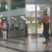Vídeo: homem se veste de palhaço, entra na Santa Júlia e grita: ‘aqui é o hospital da m0rte’