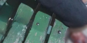 Esposa é presa após ler mensagens no celular do marido e tentar matá-l0 em Manaus