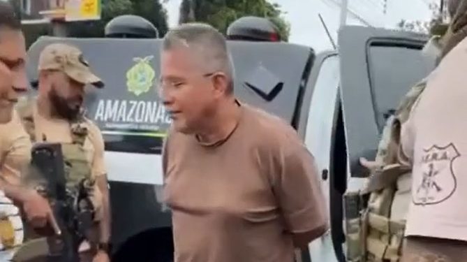Vídeo: policial pres0 por ameaçar deg0lar a ex em Manaus puxou ela pelos cabelos
