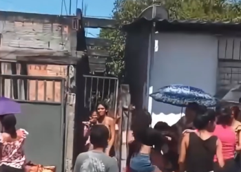 Vídeo: Mulherada vai pra p0rrad@ durante entrega de peixes na Zona Leste de Manaus