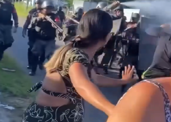 Vídeo: Reintegração de posse no Tarumã com 300 famílias termina com cr1anças f3ridas