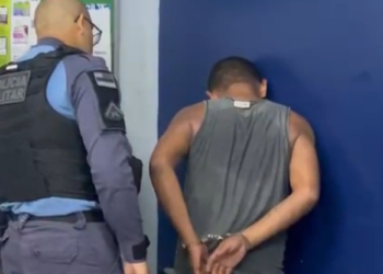 Homem tenta m@tar o r1val dentro do estacionamento de supermercado em Manaus