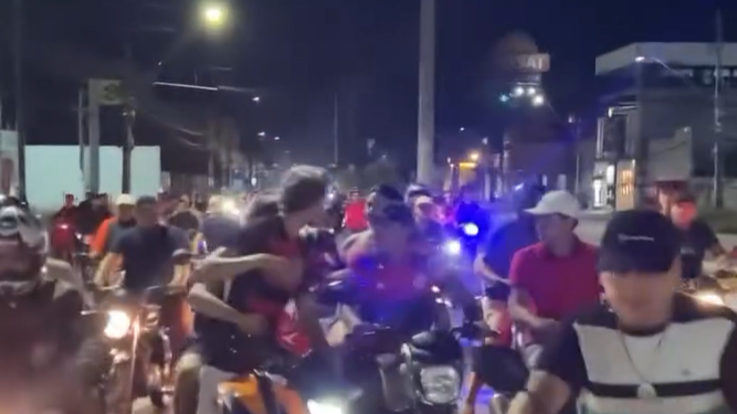 Vídeo registra princípio de tumulto durante ‘rolezinho’ na Zona Leste de Manaus; veja