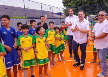 Governador interino Roberto Cidade reforça ações de esporte e lazer com entrega do Centro Social Chapéu de Zinco, no bairro Betânia