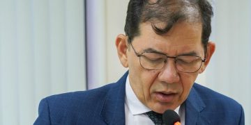 CCJR analisa 14 projetos com destaque para política de atenção a pessoas com transtorno de acumulação compulsiva