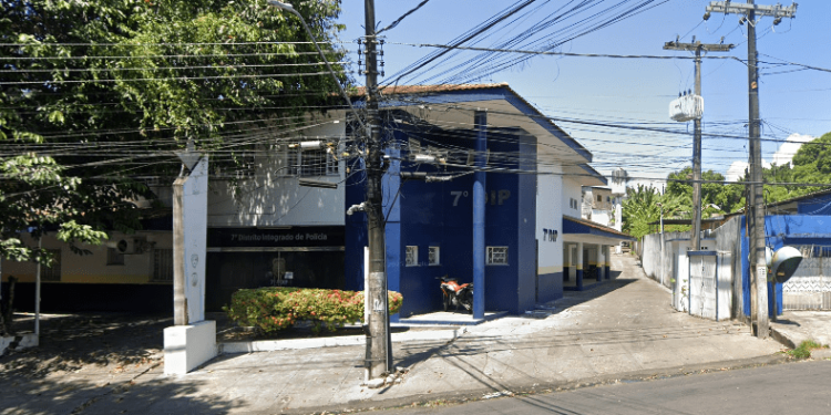 Comerciante é s3questrad0 por seis homens encapuzados no bairro Betânia