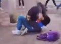 Vídeo: Mulher se mete em briga de alunas e dá socos em menor na saída de escola em Presidente Figueiredo