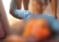 Imagem forte: mulher abre a barriga do marido durante confusã0 de casal no Amazonas