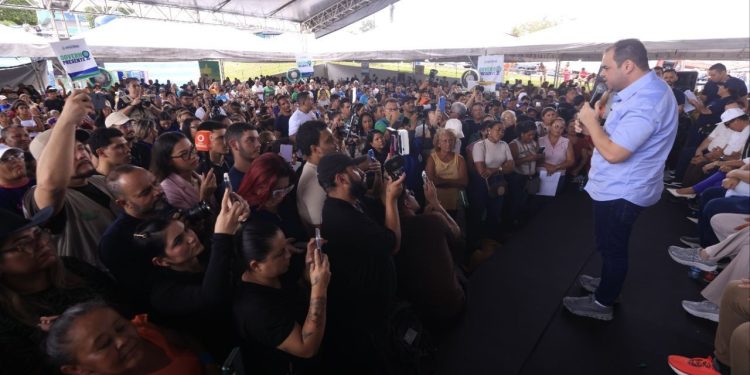 Roberto Cidade leva programa ao interior e mobiliza ação de cidadania e serviços em Presidente Figueiredo