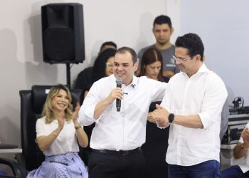 Roberto Cidade anuncia novo secretário de Saúde e pede que continue salvando vidas