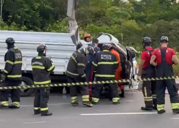 Vídeo: Idoso fica f3rid0 e pres0 às ferragens em c0lisão na avenida do Turismo
