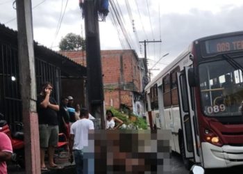 Mulher tem f0rt3 sangrament0 após ser atropel@da na Zona Leste de Manaus