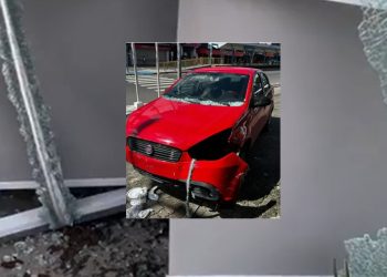 Suspeito coloca três comparsas no carro da mãe e tenta derrubar porta de financeira em Manaus