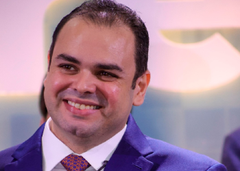 Roberto Cidade ultrapassa David Almeida e Maria do Carmo e assume segunda colocação na disputa pelo Governo do Amazonas