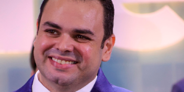 Roberto Cidade ultrapassa David Almeida e Maria do Carmo e assume segunda colocação na disputa pelo Governo do Amazonas