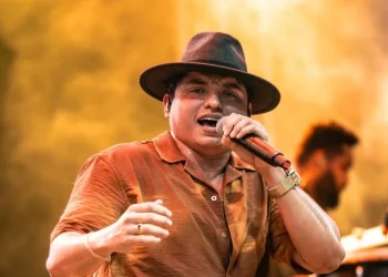 Filho do Piseiro visita estrutura de show em Manaus e se emociona: ‘Realizando o sonho de um filho da terra’