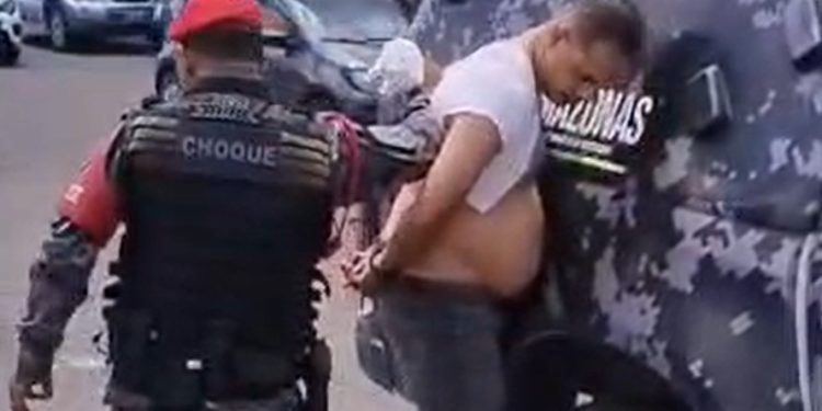 Vídeo: sequestro, gritos, perseguição e prisão de suspeito de ped0filia assustam moradores do Alvorada