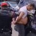 Vídeo: sequestro, gritos, perseguição e prisão de suspeito de ped0filia assustam moradores do Alvorada